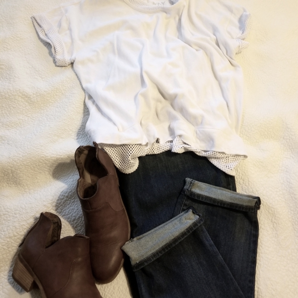 Marc New York 2X white top